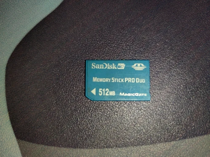 sandisk memory stick pro duo 512mb